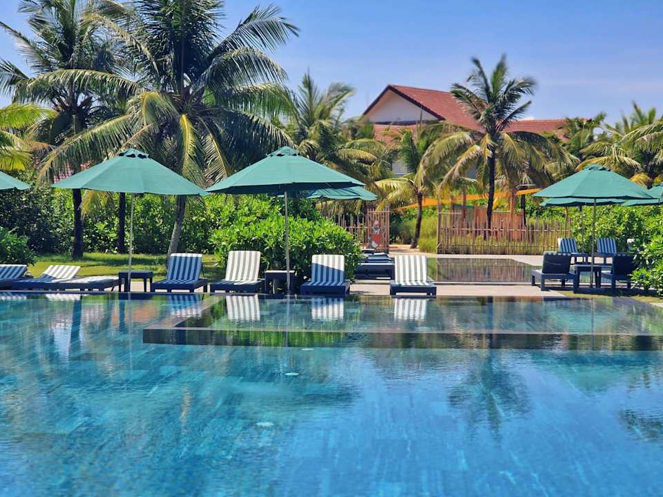 Pool ROBINSON NAM HOI AN