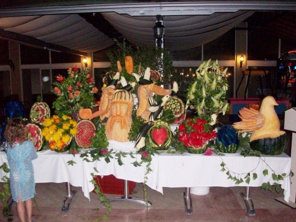 Dekoration am Büffet  Mira Meridia Beach Hotel