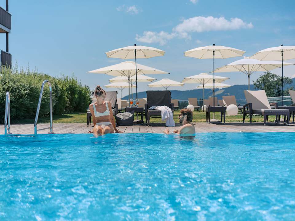 Pool Dorfhotel Fasching