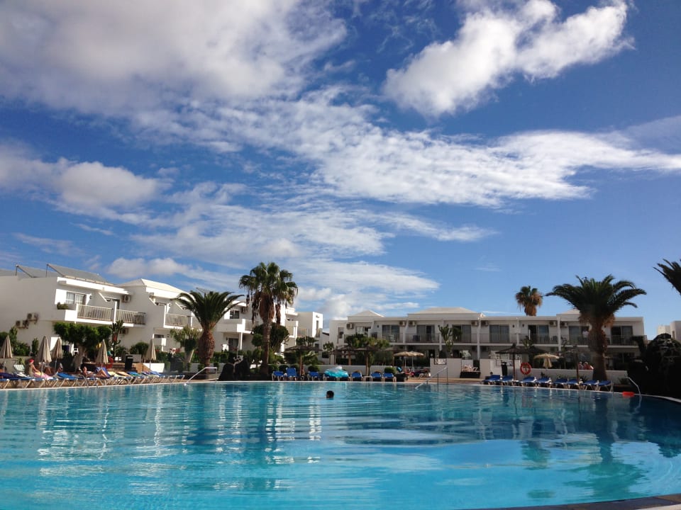 Außenansicht Hotel Floresta