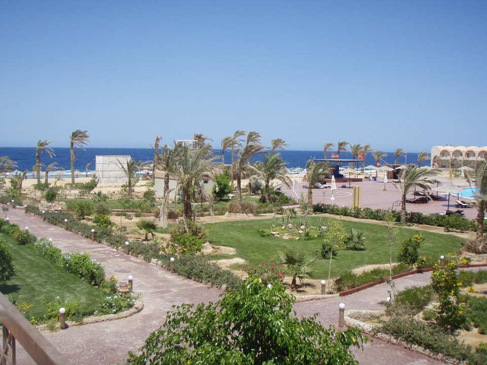 Ogrod Three Corners Sea Beach Resort