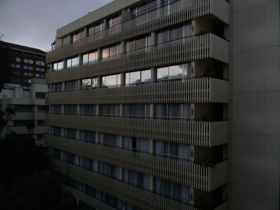 Innen ist es schöner Hotel Sarova Panafric