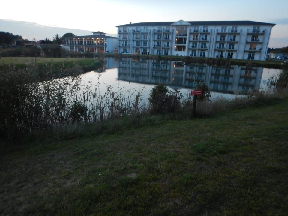 Ausblick vom Golfplatz aufs Hotel Dorint Resort Baltic Hills Usedom