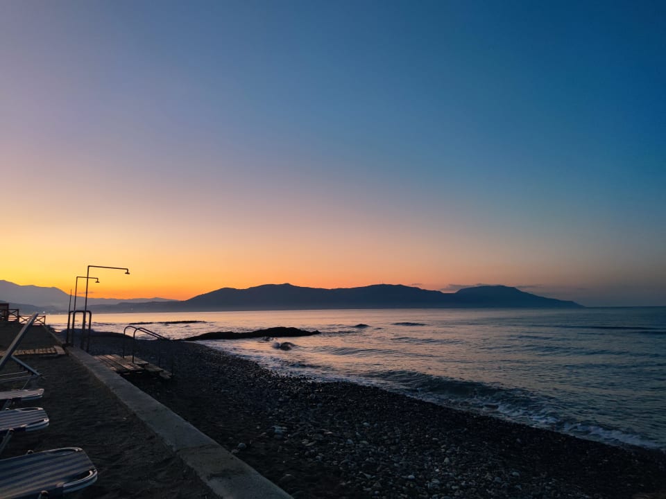 Strand Hydramis Palace Beach Resort