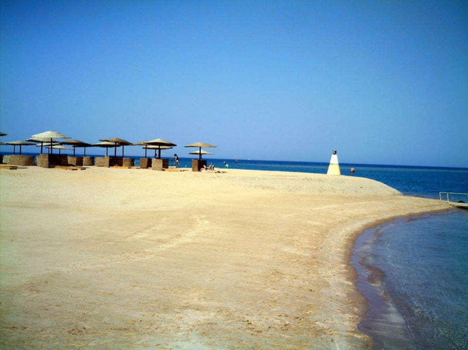 Strand Captain's Inn Hotel