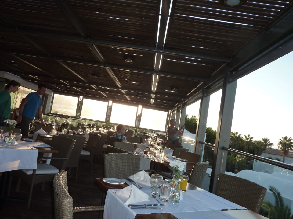 Terrasse im Restaurant Annabelle Beach Resort