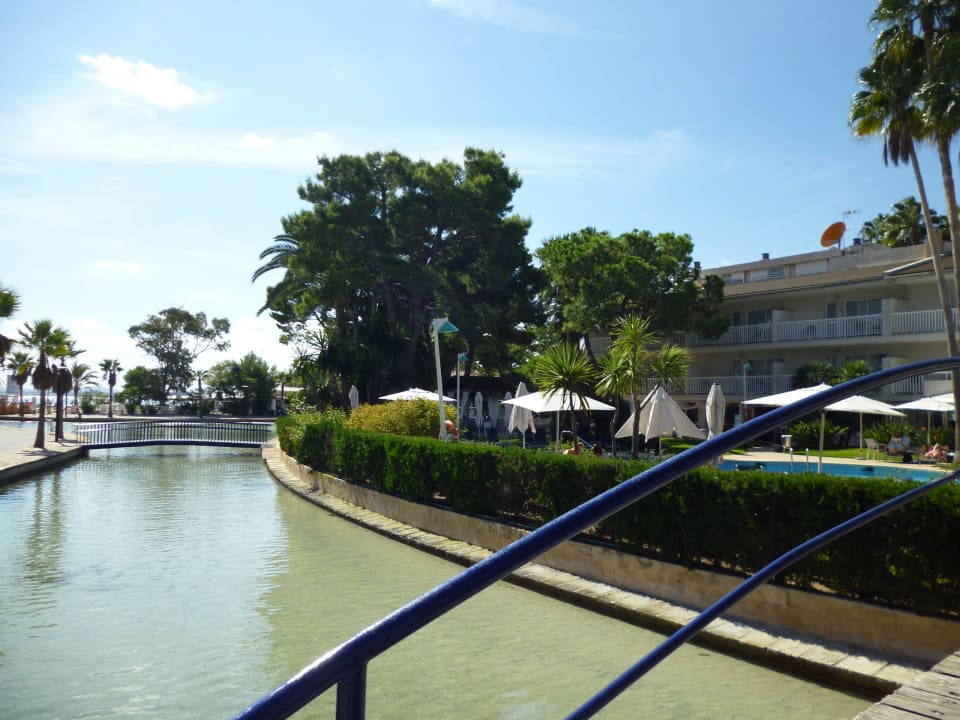 Wasserlauf um das Hotel allsun App.-Hotel Orquidea Playa