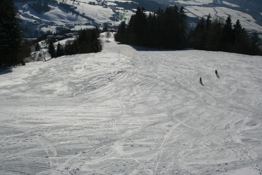 Anfängerhang vor dem Hotel Frieden DAS Alpine Panorama  Hotel