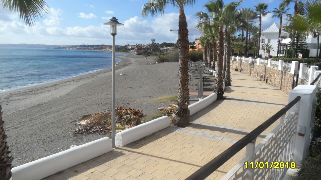 Strand H10 Estepona Palace