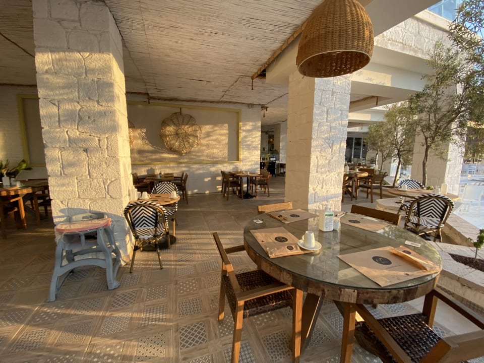 Gastro Design Plus Seya Beach Hotel