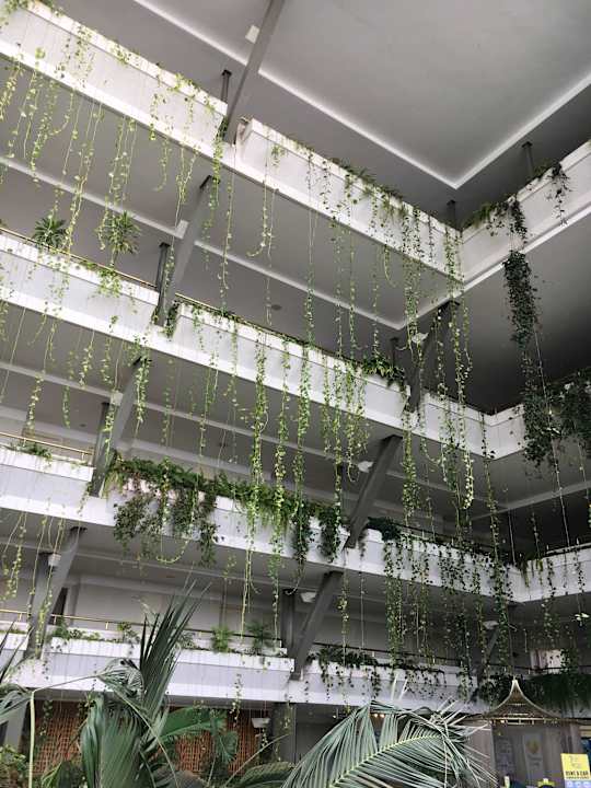 Eingangsbereich (Sicht auf vers. Etagen) Hotel Grand Teguise Playa