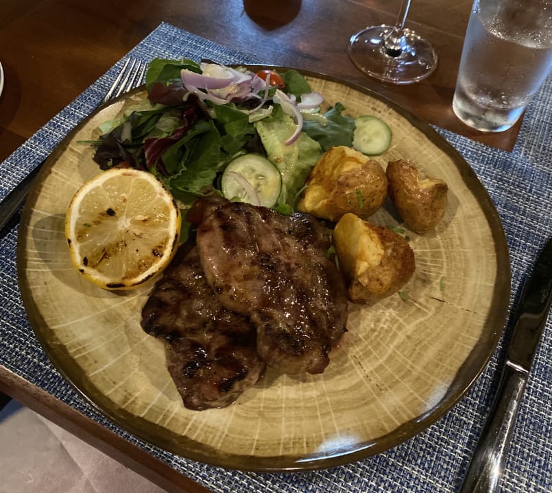 Gastro Columbia Beach Resort