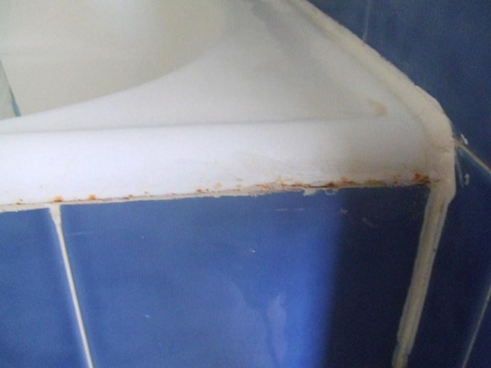 Rostige Badewanne Hotel Nesrine