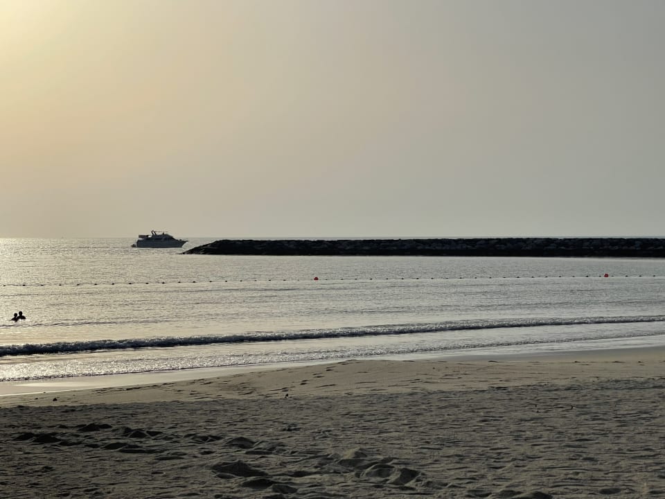 Strand The Ritz-Carlton Ras Al Khaimah Al Hamra Beach