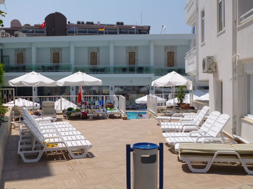 Liegebereich Merve Sun Hotel & Spa