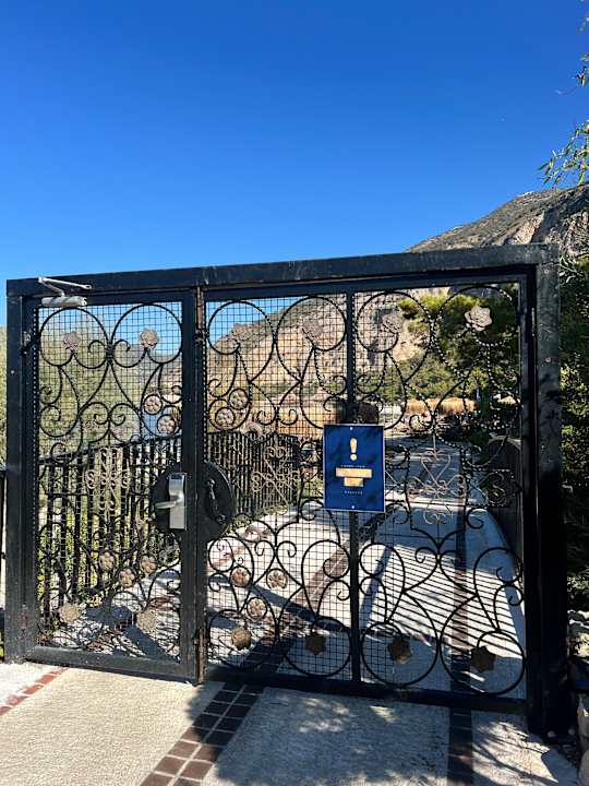 Strand Liberty Lykia Adults Only