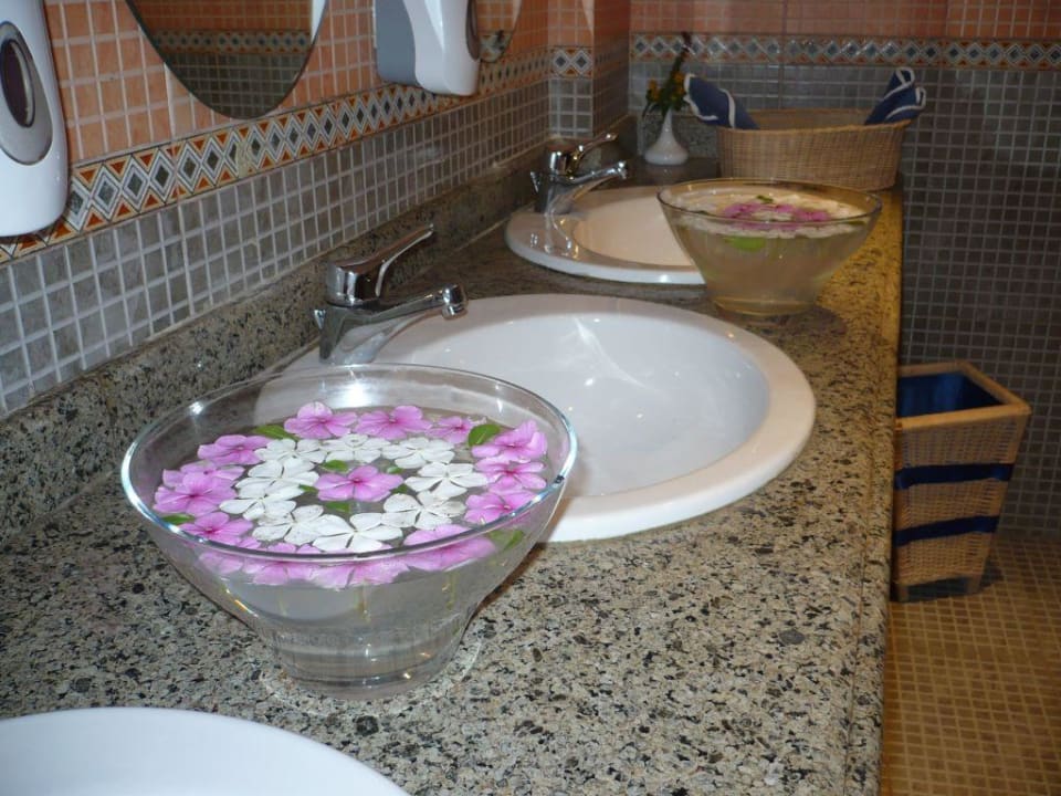 Ozdoby Malikia Resort Abu Dabbab