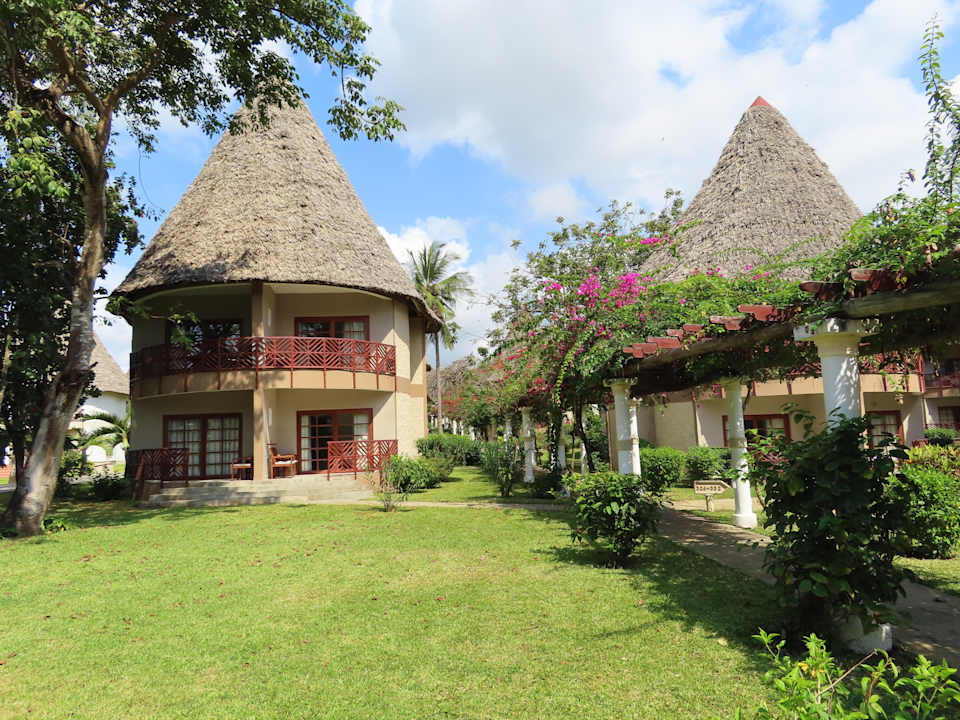 Außenansicht Neptune Village Beach Resort & Spa