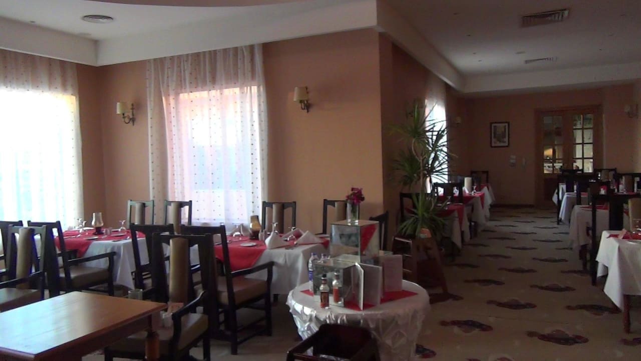 Lebanese Restaurant Titanic Beach Spa & Aqua Park