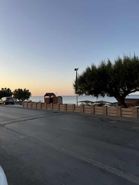Strand Tylissos Beach Hotel