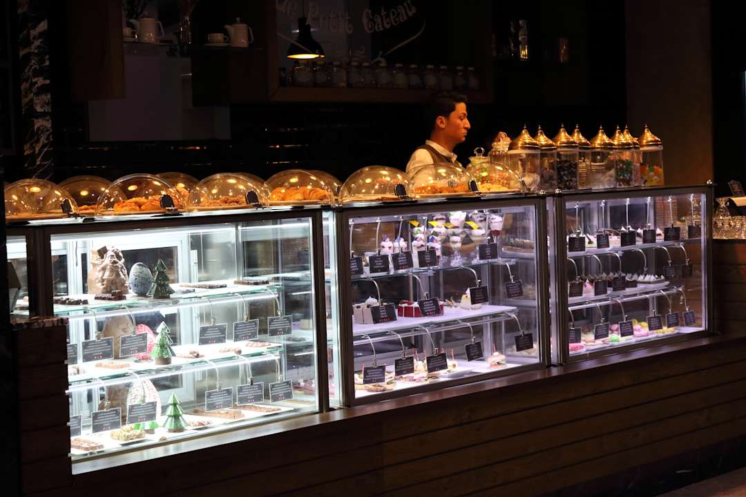 Gastro Acanthus Cennet Barut Collection