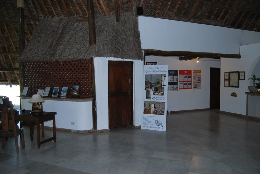 Infostand Ocean Village Club