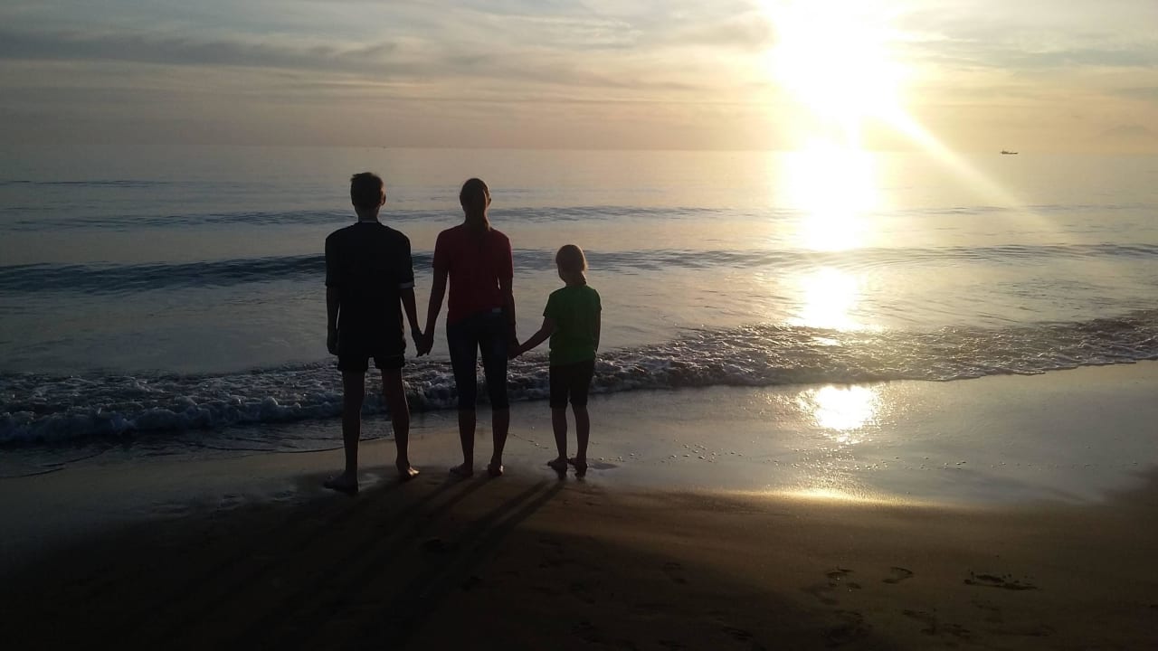 Sonnenuntergang Hane Family Resort