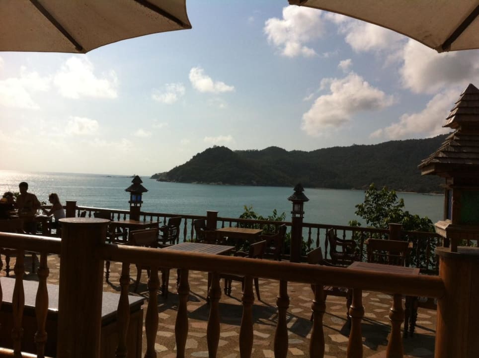 Blick vom Frühstücksrestaurant auf das Meer Santhiya Koh Phangan Resort & Spa