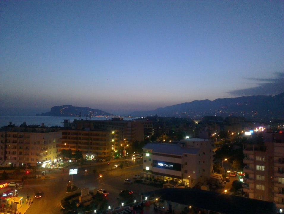 Widok z drugiego piętra Diamond Hill Resort Hotel