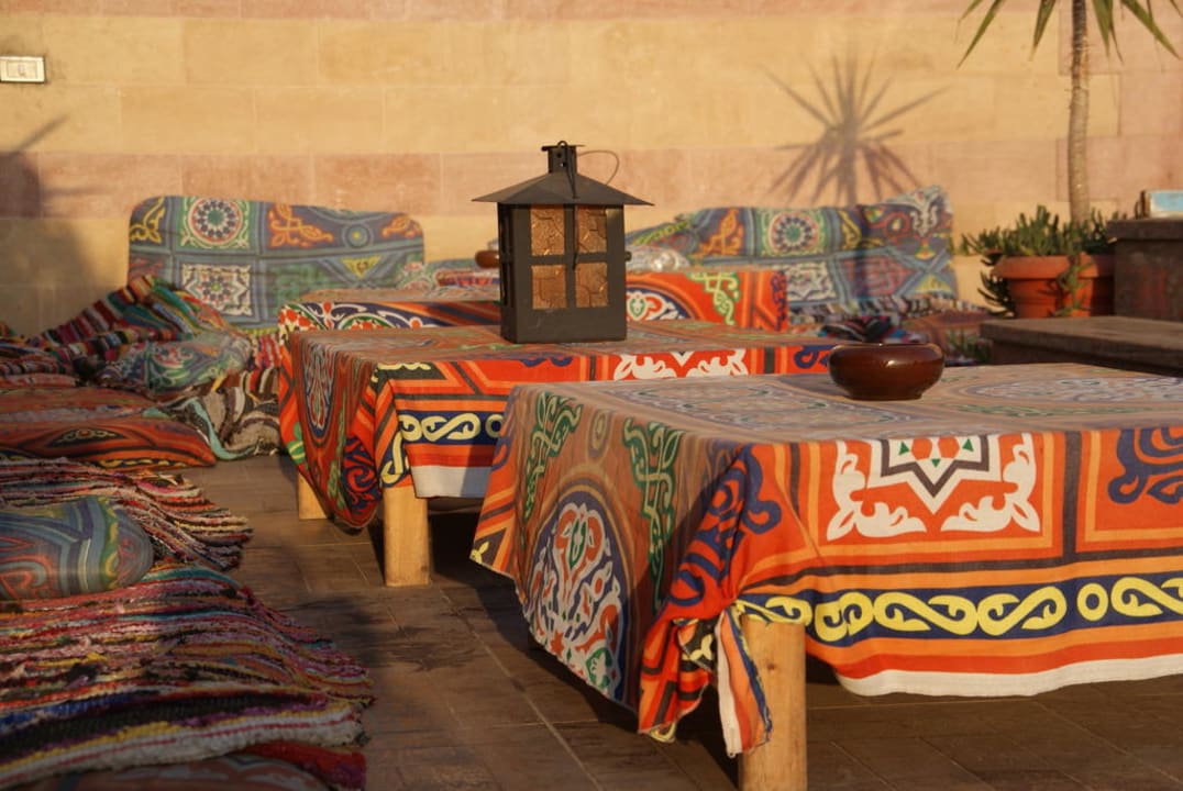 Sitzecke am Pool Swiss Inn Nile Hotel