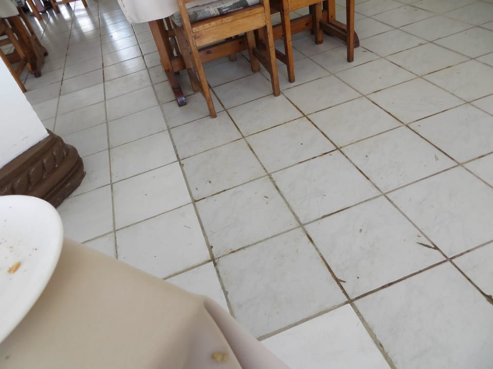 Mahlzeit... Hotel Diani Palm Resort