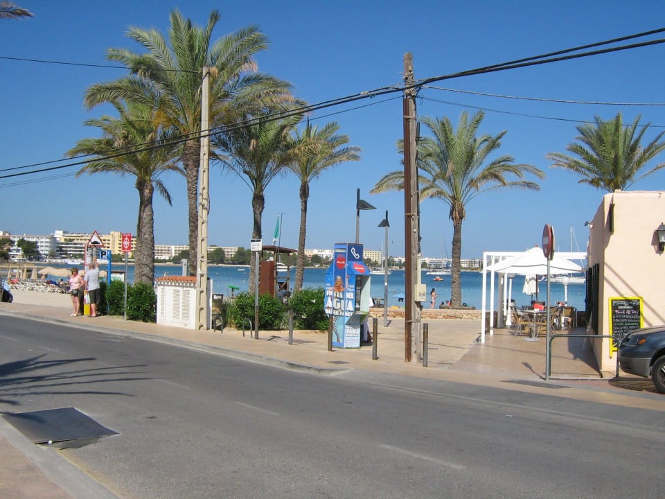 Weg zum Hotel Strand Hotel Osiris