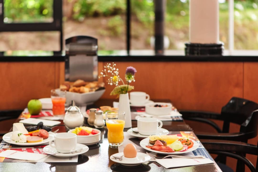 Frühstücksbuffet IntercityHotel Magdeburg