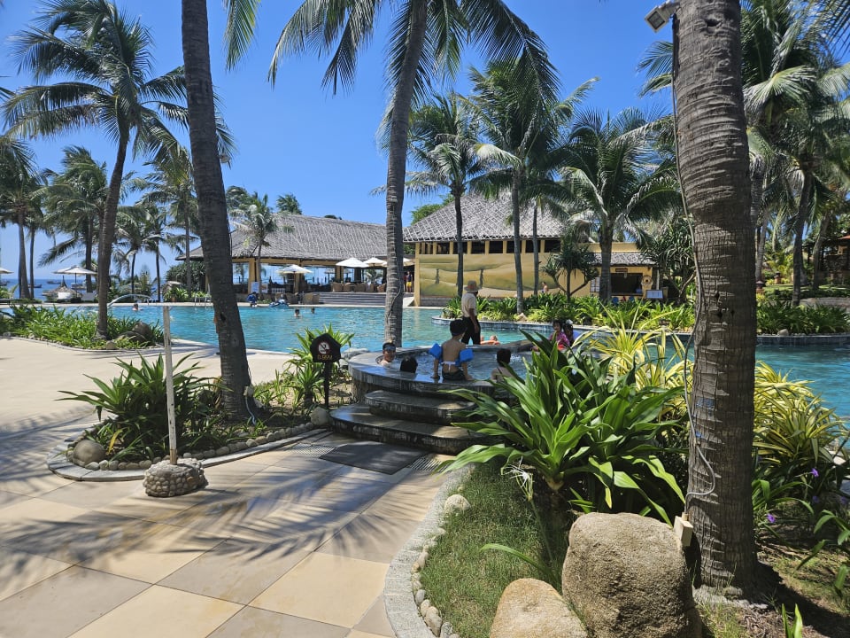 Pool Pandanus Resort