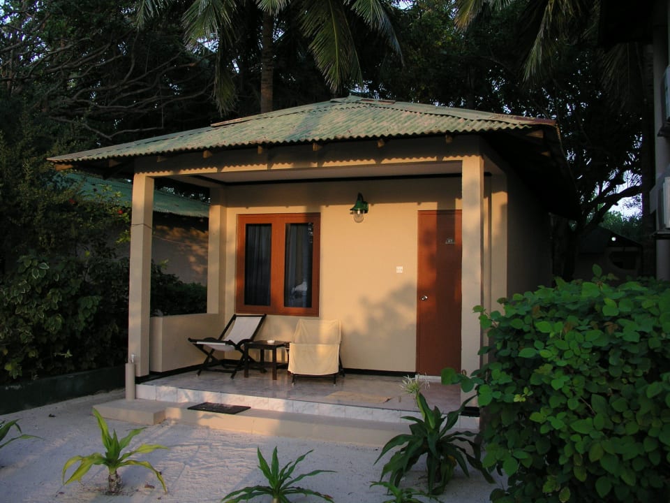 Economy Bungalow Summer Island Maldives