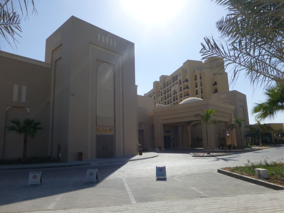 Außenansicht DoubleTree by Hilton Resort & Spa Marjan Island