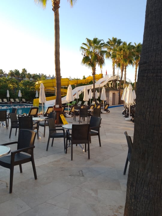 Außenansicht Royal Atlantis Beach Hotel