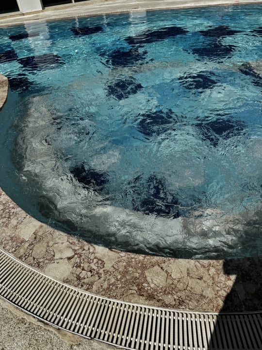 Pool Sherwood Exclusive Lara