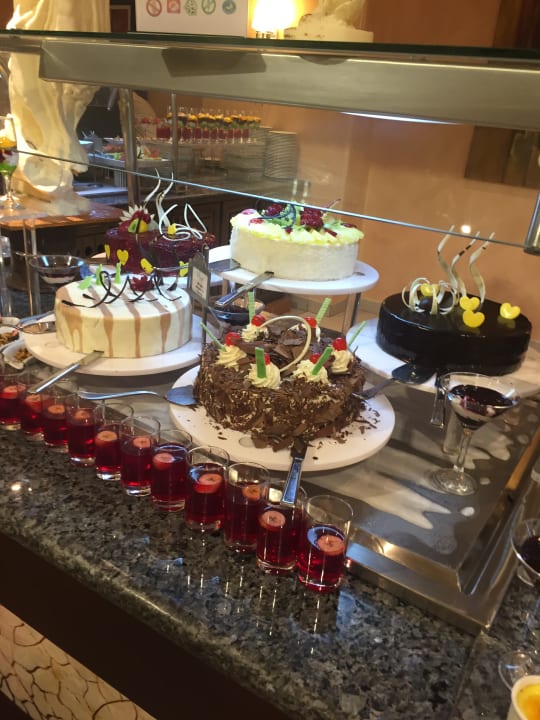 Desserts ... Hüftgold  Premier Le Reve Hotel & Spa