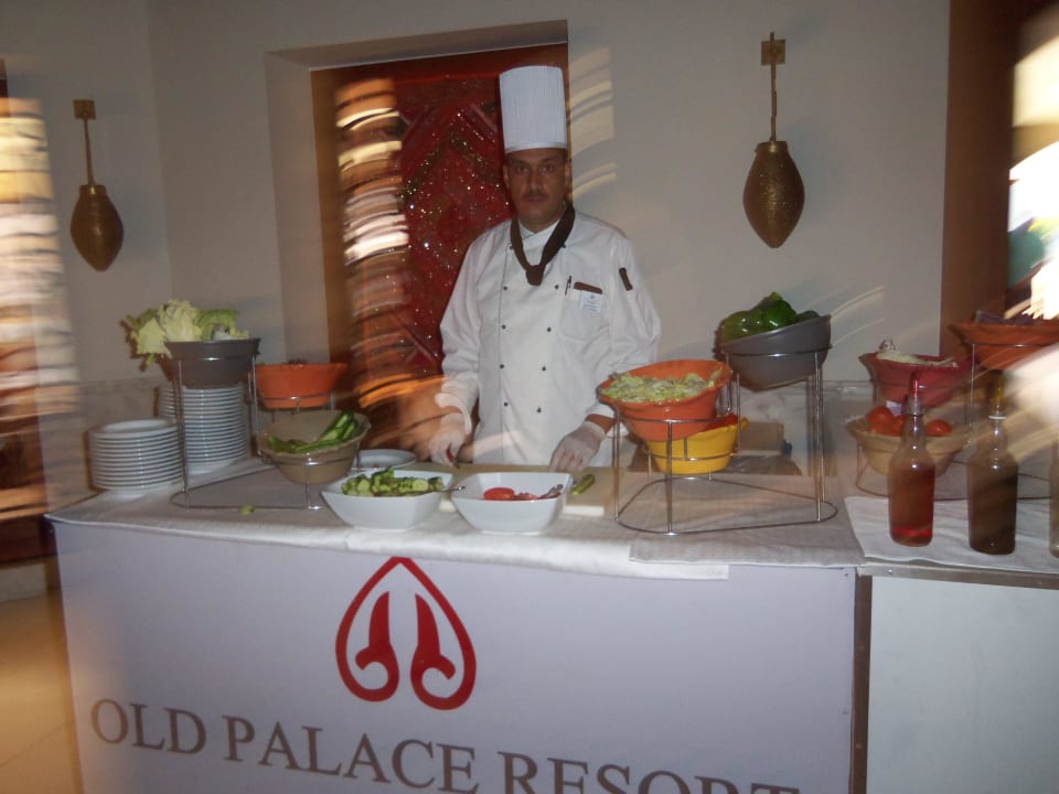 Hier wird dir der Salatteller zubereitet Old Palace Resort Sahl Hasheesh