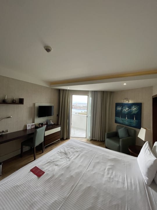 Zimmer Ramada Plaza by Wyndham Antalya