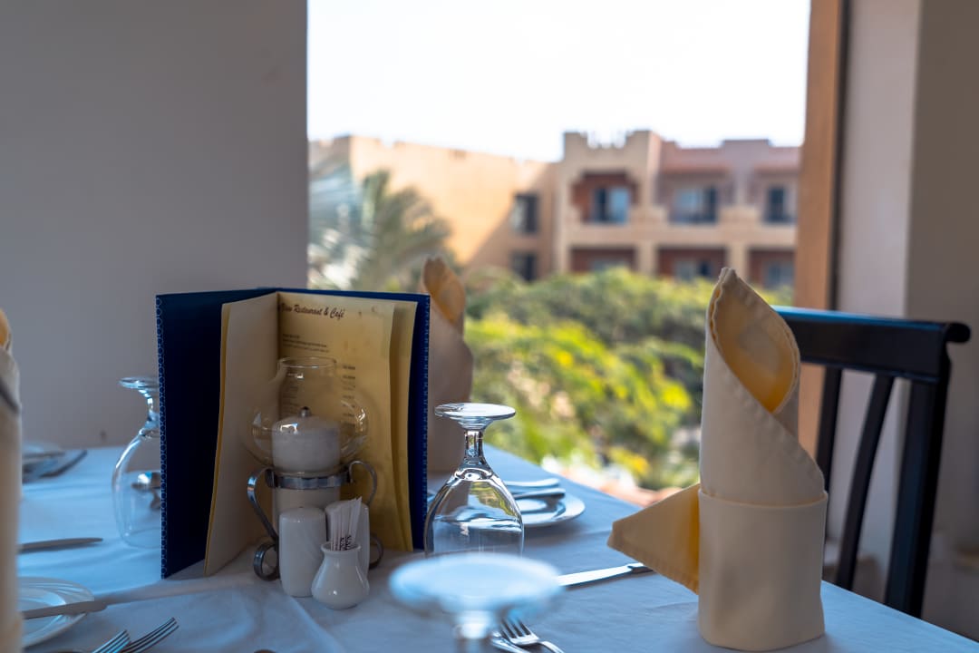 Gastro Swiss Inn Pyramids Golf Resort