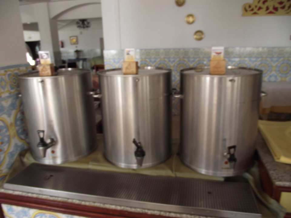 Heißwasser, Kaffee und Milch Alassio Hotel and Thalasso