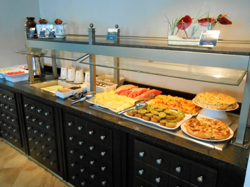 Buffet am Abend allsun Hotel Bahia del Este