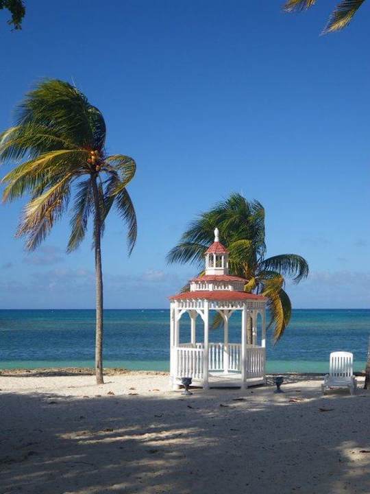 Pavillon Brisas Guardalavaca Hotel & Villas