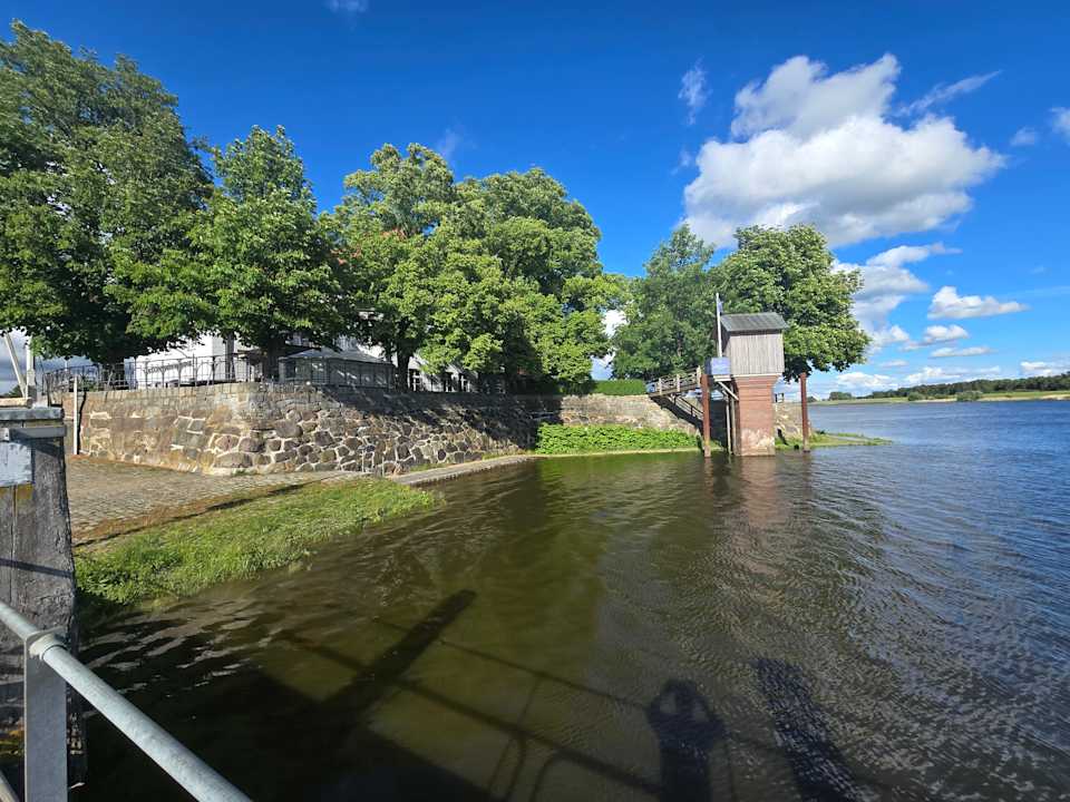 Außenansicht Hotel Zollenspieker Fährhaus