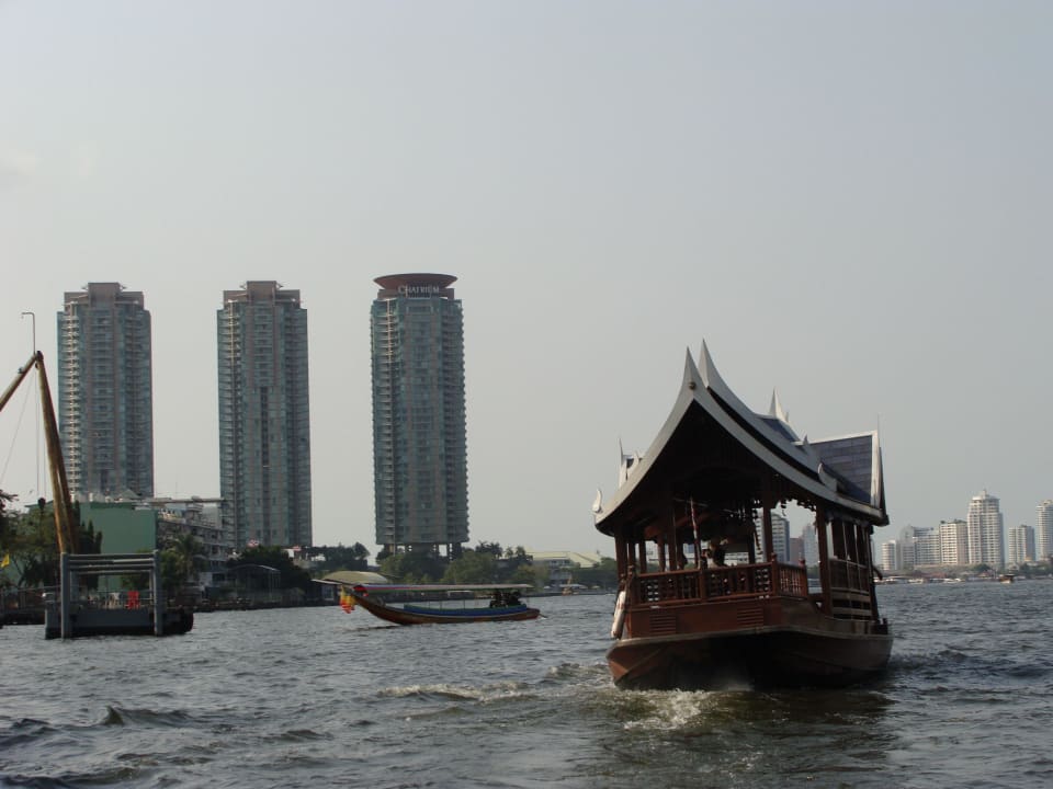 Hotelansicht vom Schiff Chatrium Hotel Riverside Bangkok