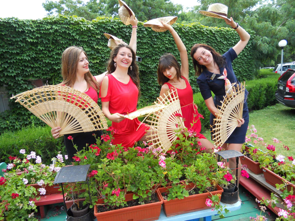 Entertainers and guest relations Odessos Park Hotel