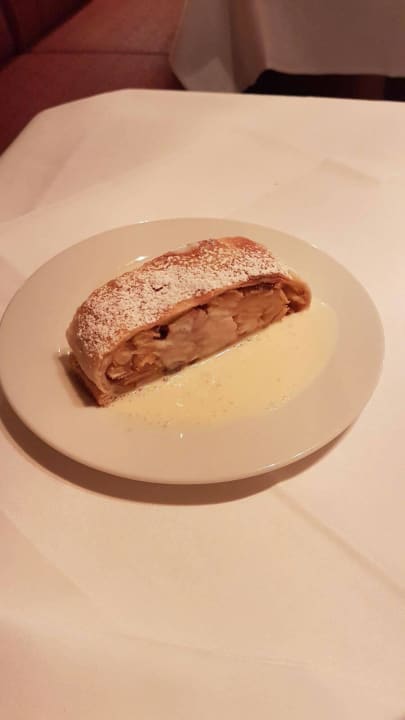 Apfelstrudel  Alpenhotel Oberstdorf