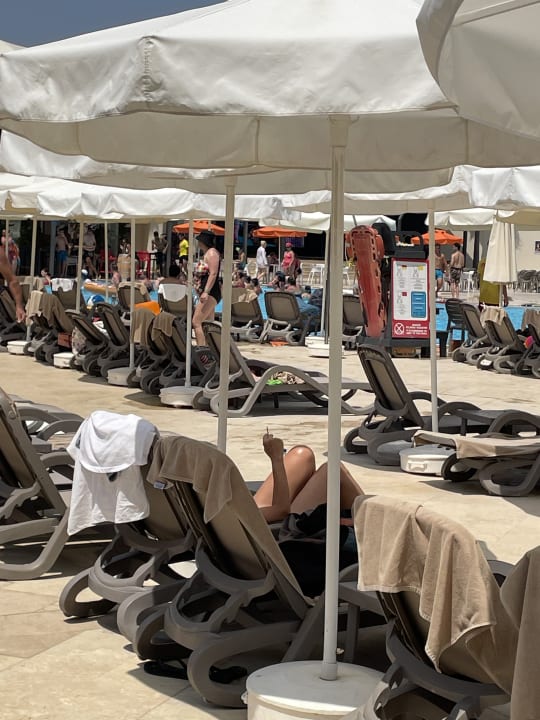 Pool VONRESORT Golden Coast